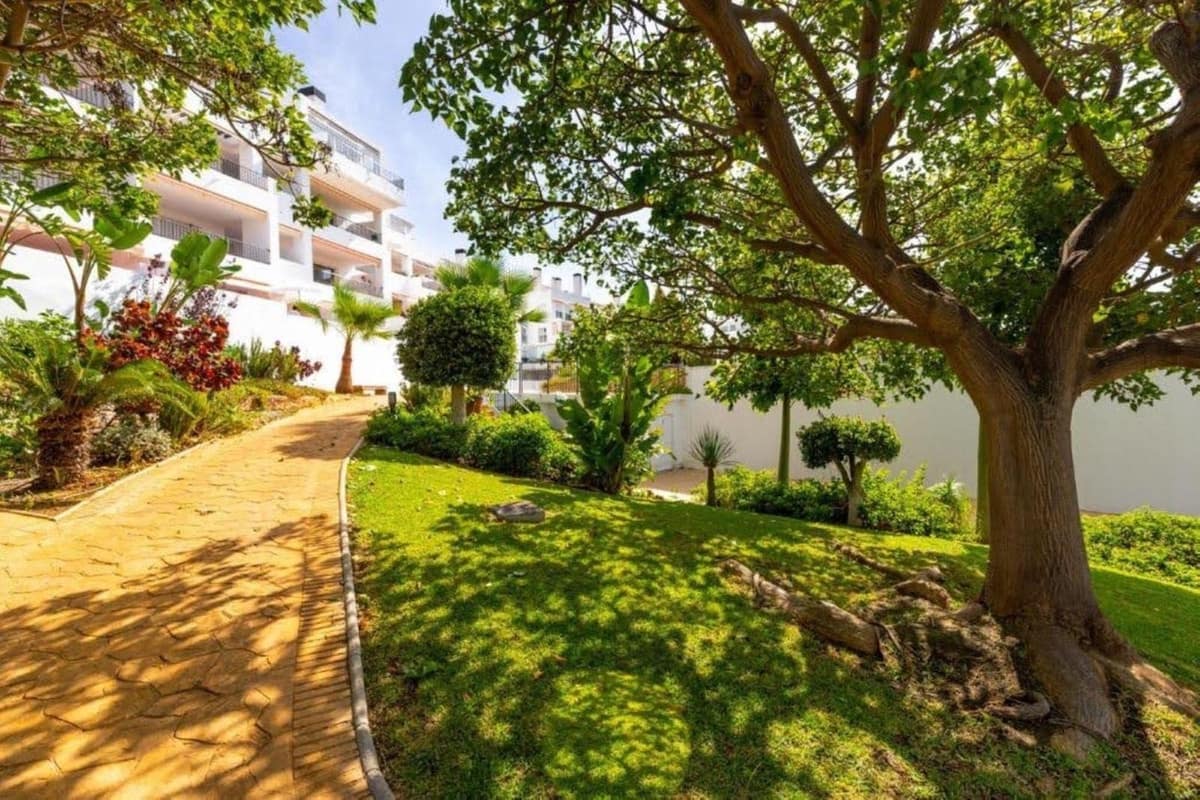4 sypialnia Apartament na sprzedaż w Benalmadena z basenem garażem - 1 150 000 € (Ref: 9997801)