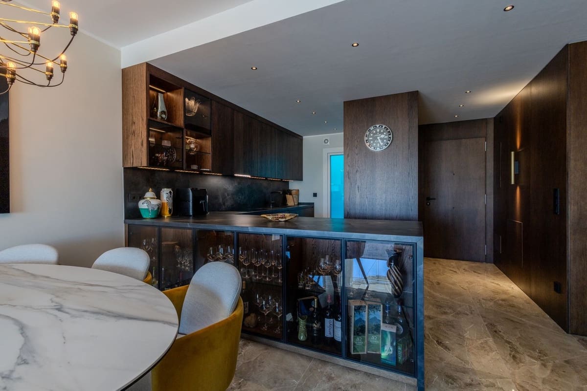 2 sypialnia Apartament na sprzedaż w Benalmadena z garażem - 1 050 000 € (Ref: 9997802)