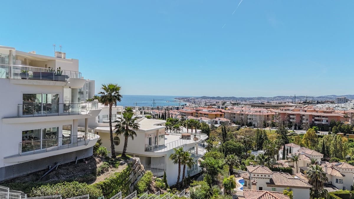 2 sypialnia Apartament na sprzedaż w Benalmadena z garażem - 1 050 000 € (Ref: 9997802)