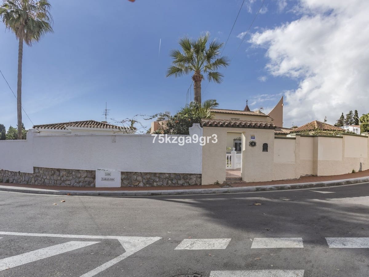 6 makuuhuone Huvila myytävänä paikassa Benalmadena Costa mukana uima-altaan - 998 000 € (Ref: 9997803)