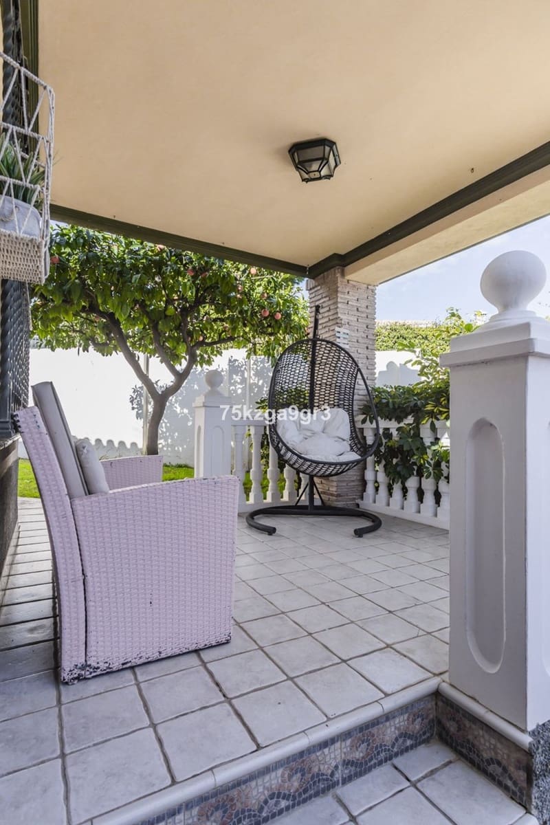 6 makuuhuone Huvila myytävänä paikassa Benalmadena Costa mukana uima-altaan - 998 000 € (Ref: 9997803)