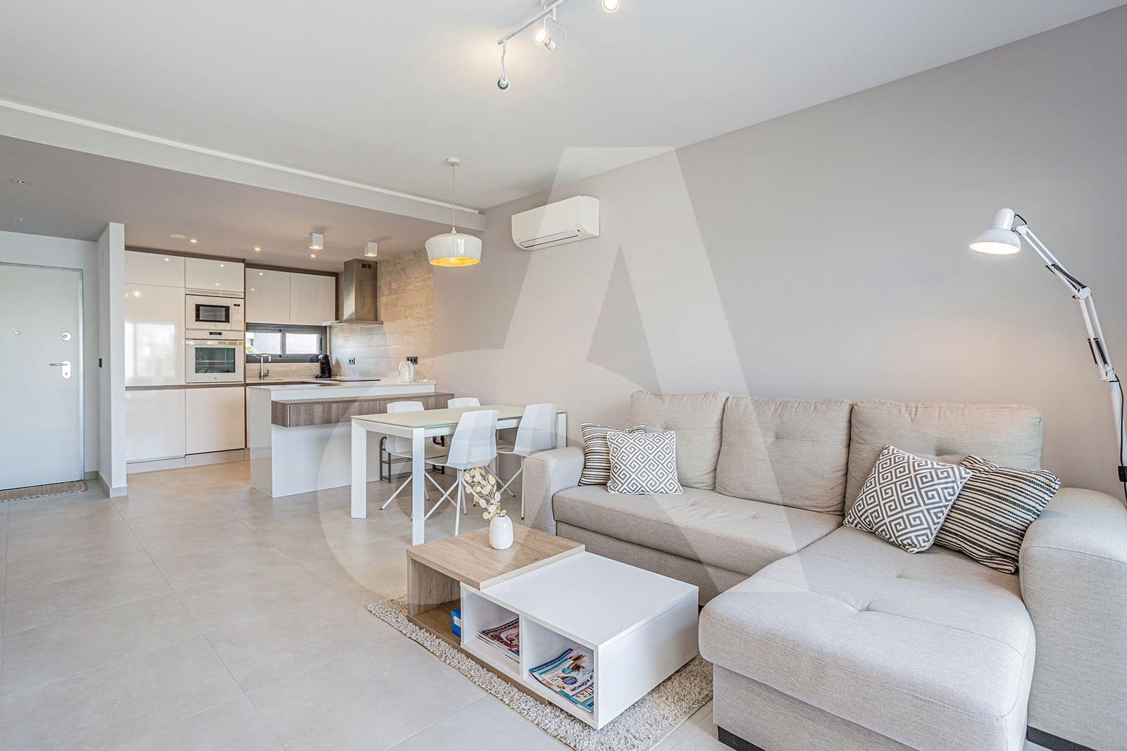 2 bedroom Penthouse for sale in El Raso with pool garage - € 255,000 (Ref: 9782388)