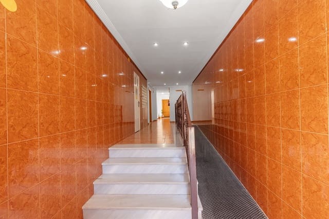 Apartamento de 1 habitación en Torrevieja en venta - 116.000 € (Ref: 9784251)
