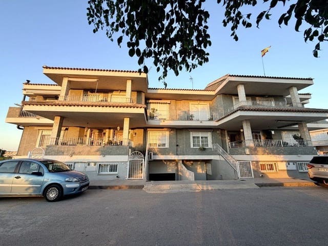 3 makuuhuone Omakotitalo myytävänä paikassa Formentera del Segura mukana 
autotalli - 255 000 € (Ref: 9824738)