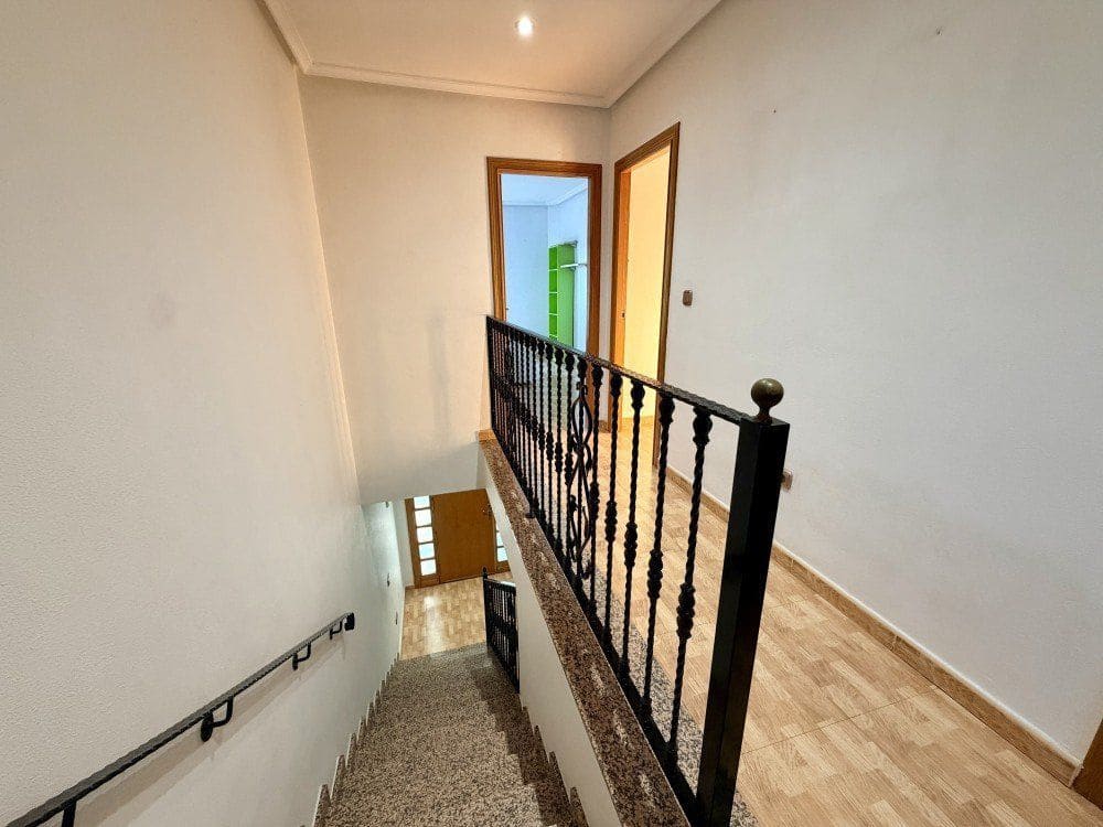 3 bedroom Townhouse for sale in Formentera del Segura with garage - € 255,000 (Ref: 9824738)