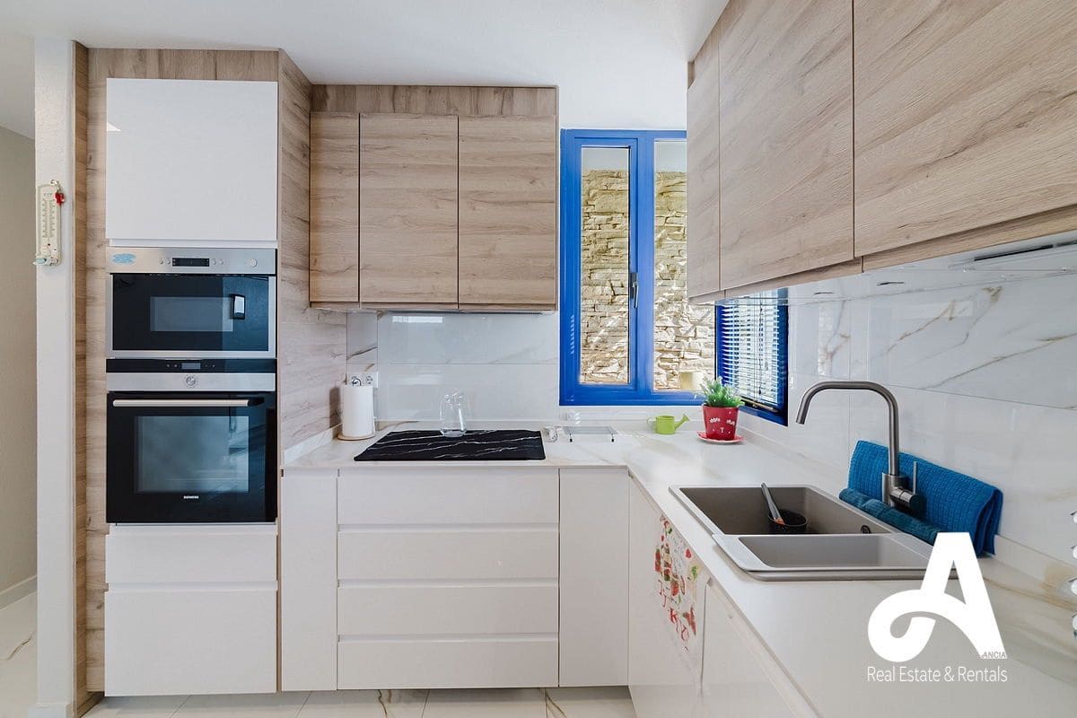 3 bedroom Villa for sale in Fortuna with pool garage - € 314,000 (Ref: 9824739)