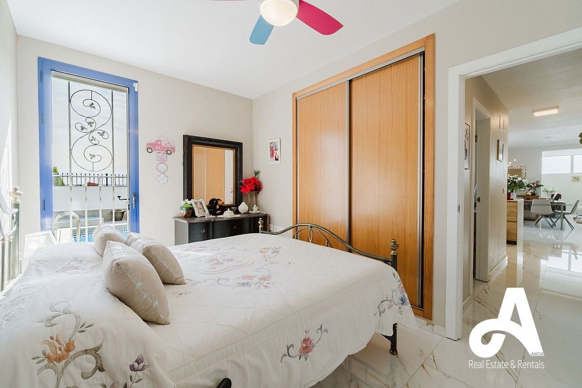 3 bedroom Villa for sale in Fortuna with pool garage - € 314,000 (Ref: 9824739)