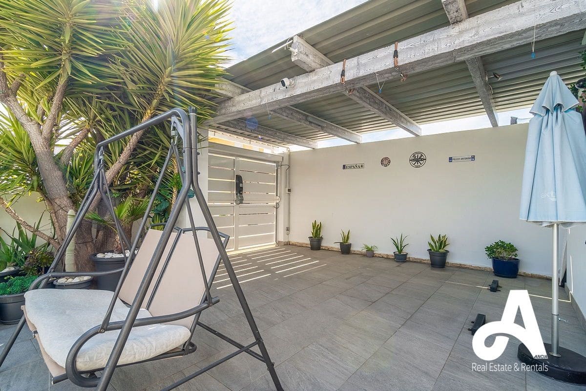3 bedroom Villa for sale in Fortuna with pool garage - € 314,000 (Ref: 9824739)