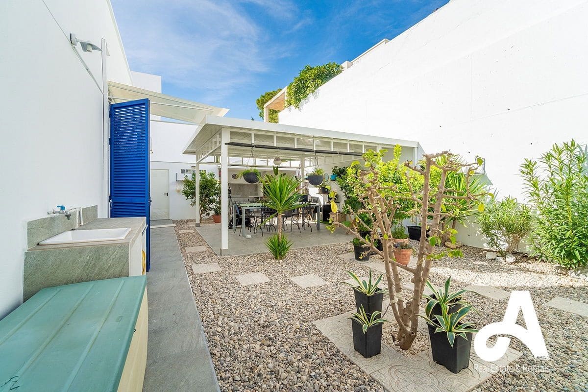3 bedroom Villa for sale in Fortuna with pool garage - € 314,000 (Ref: 9824739)