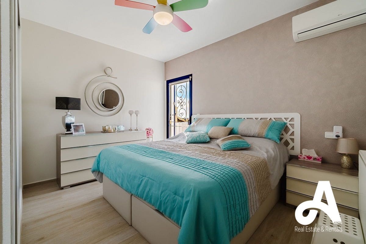 3 bedroom Villa for sale in Fortuna with pool garage - € 314,000 (Ref: 9824739)