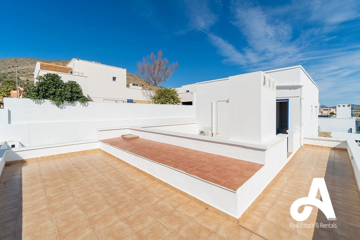 3 bedroom Villa for sale in Fortuna with pool garage - € 314,000 (Ref: 9824739)