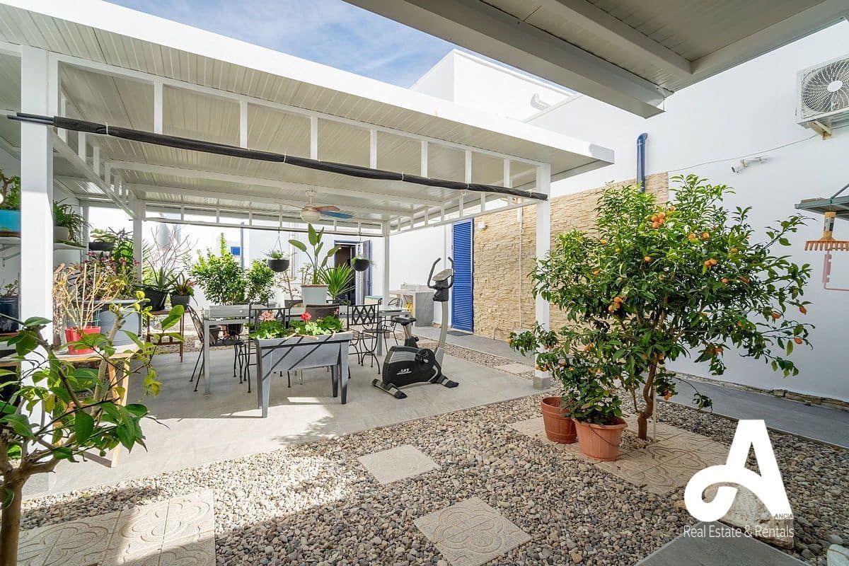 3 bedroom Villa for sale in Fortuna with pool garage - € 314,000 (Ref: 9824739)
