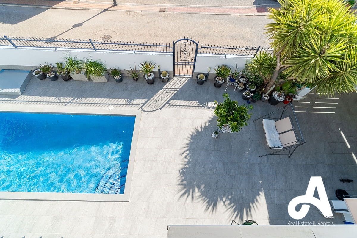 3 bedroom Villa for sale in Fortuna with pool garage - € 314,000 (Ref: 9824739)