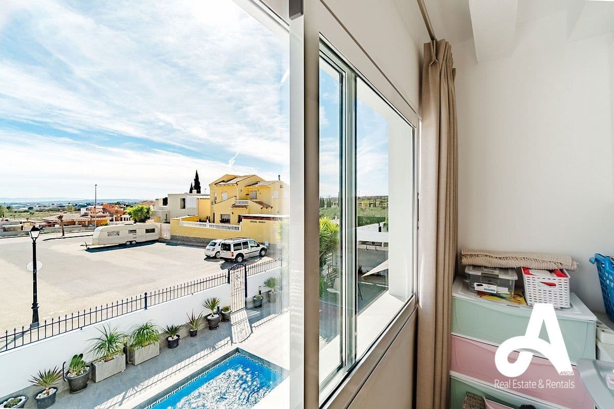 3 bedroom Villa for sale in Fortuna with pool garage - € 314,000 (Ref: 9824739)