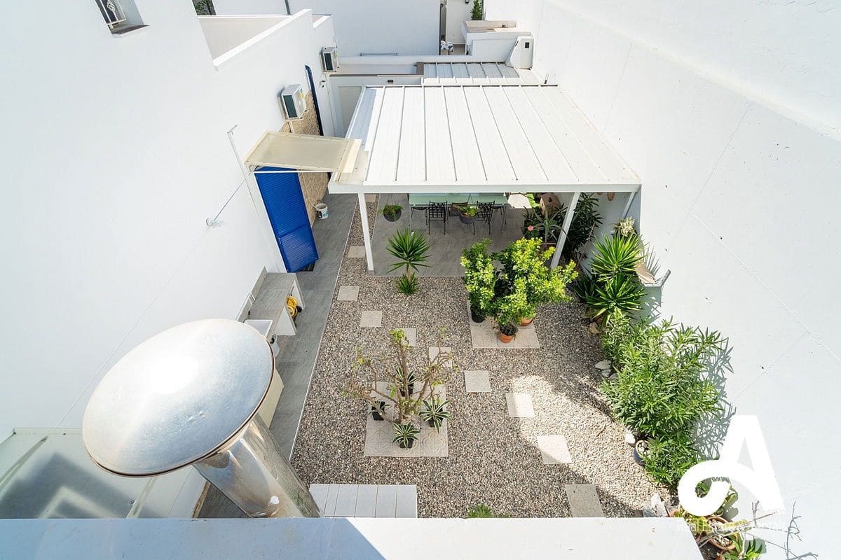 3 bedroom Villa for sale in Fortuna with pool garage - € 314,000 (Ref: 9824739)