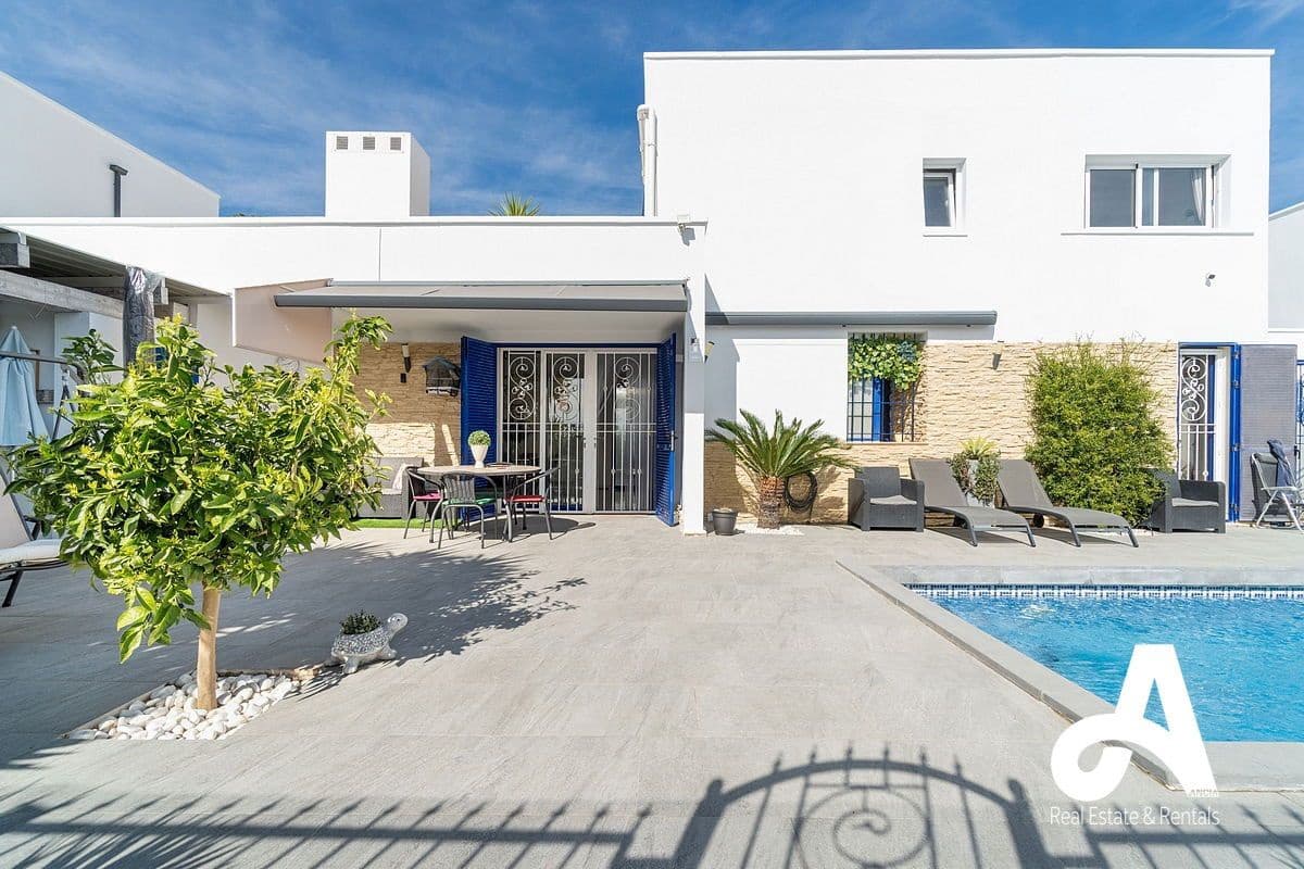 3 bedroom Villa for sale in Fortuna with pool garage - € 314,000 (Ref: 9824739)