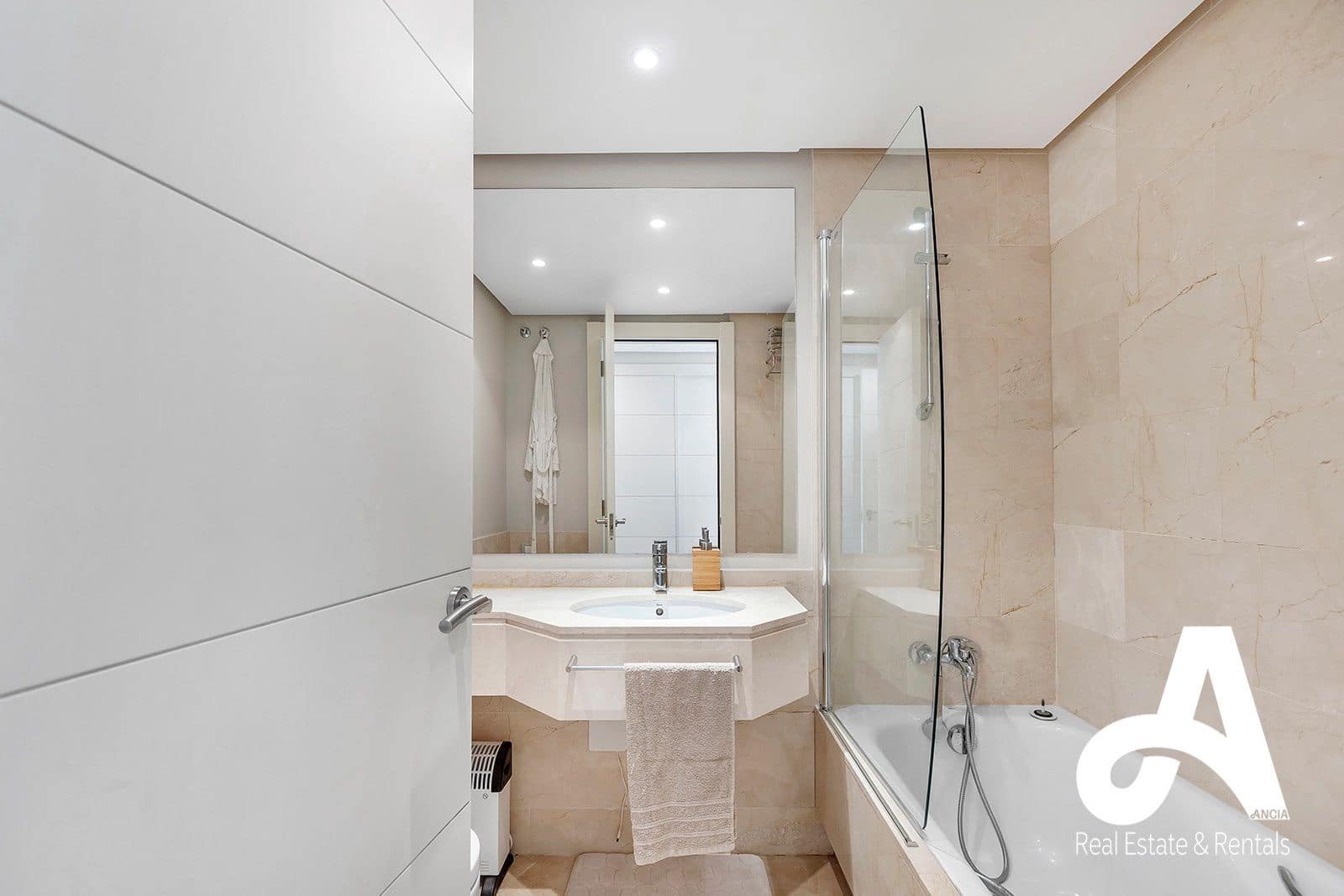 2 camera da letto Appartamento in vendita in Las Colinas Golf con piscina garage - 235.000 € (Rif: 9898905)