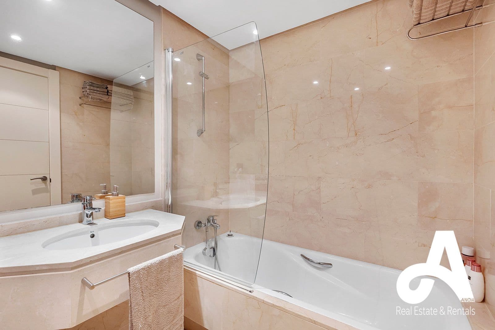 2 camera da letto Appartamento in vendita in Las Colinas Golf con piscina garage - 235.000 € (Rif: 9898905)