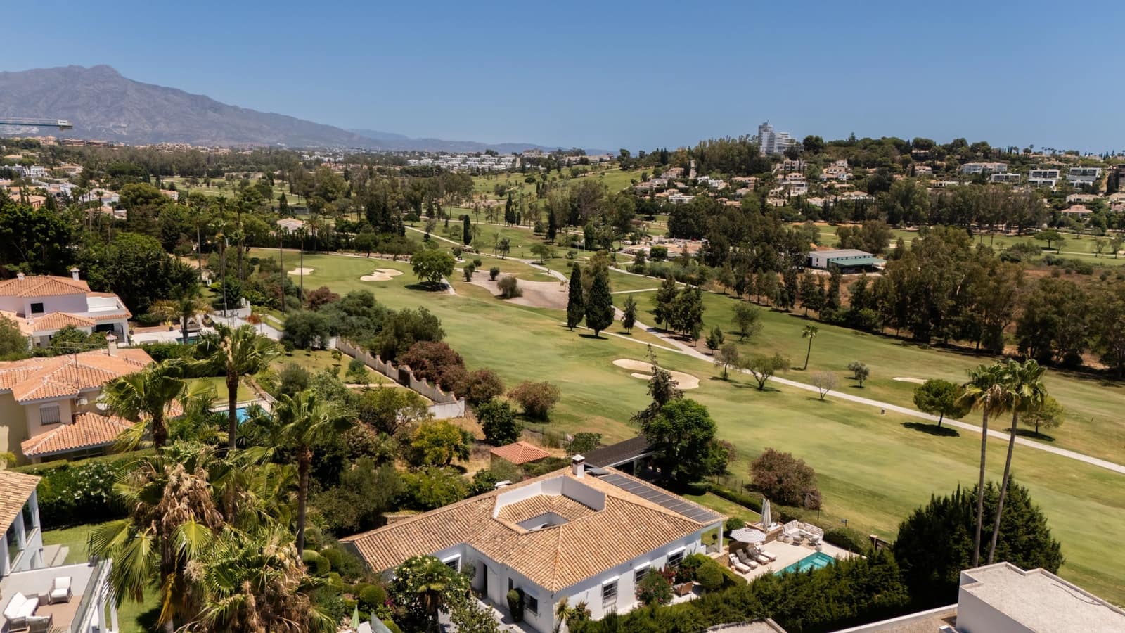 4 slaapkamer Villa te koop in Benahavis met zwembad garage - € 2.095.000 (Ref: 10005276)