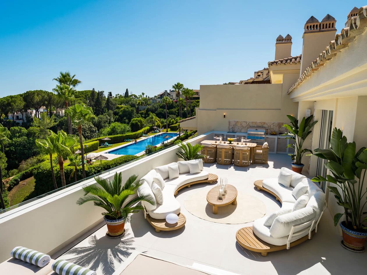 4 bedroom Penthouse for sale in Marbella with pool garage - € 2,695,000 (Ref: 10005277)