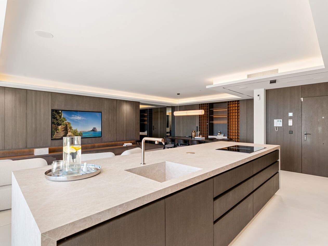 4 bedroom Penthouse for sale in Marbella with pool garage - € 2,695,000 (Ref: 10005277)