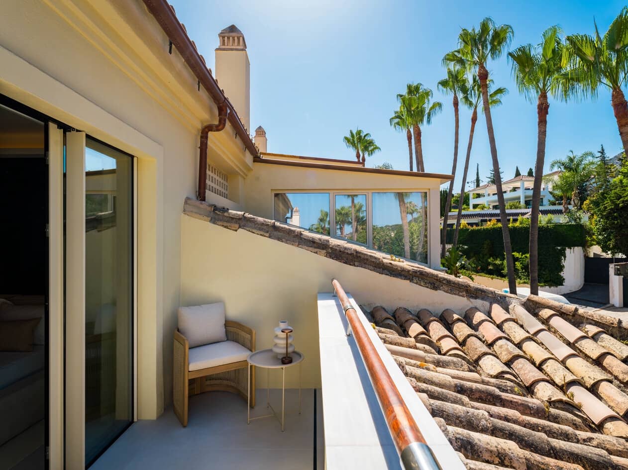 4 bedroom Penthouse for sale in Marbella with pool garage - € 2,695,000 (Ref: 10005277)