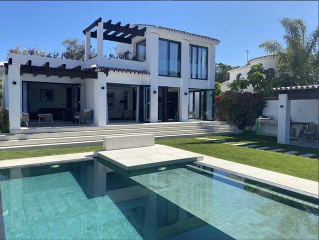 3 soveværelse Villa til salg i San Pedro de Alcantara, Marbella med swimmingpool garage - € 1.995.000 (Ref: 10008778)