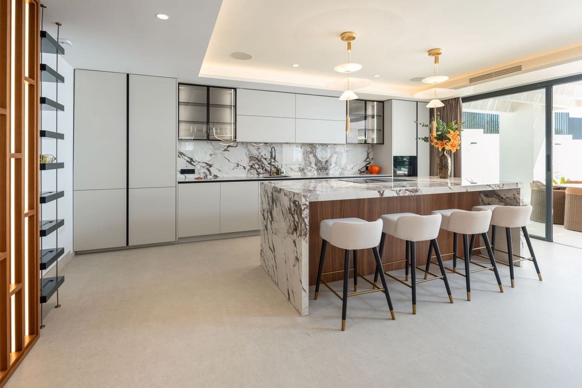 5 quarto Moradia para venda em Marbella com piscina garagem - 4 400 000 € (Ref: 10008780)
