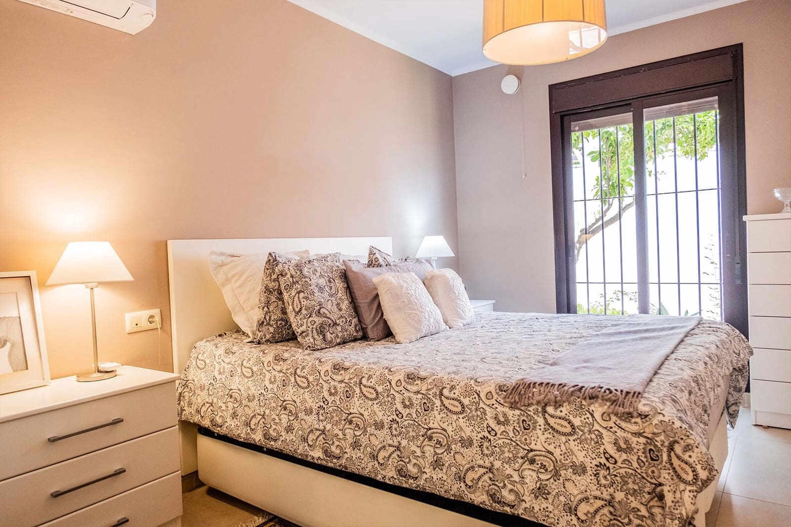 1 Zimmer Apartment zu verkaufen in Marbella mit Pool Garage - 399.000 € (Ref: 10013005)