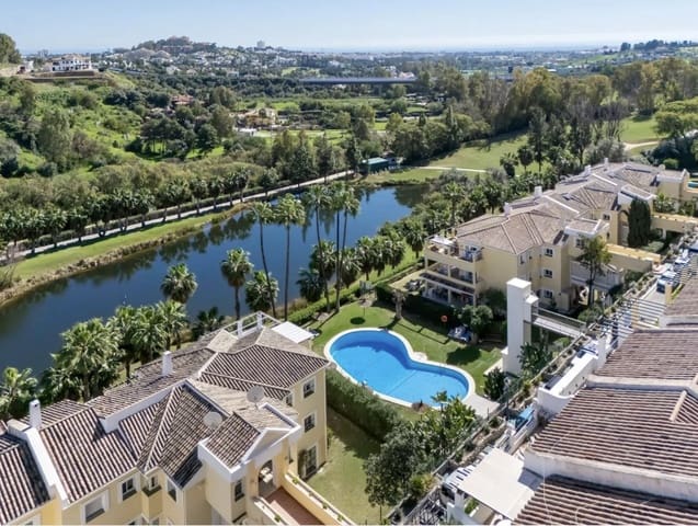 3 bedroom Penthouse for sale in La Quinta, Benahavís with pool garage - € 920,000 (Ref: 10013006)