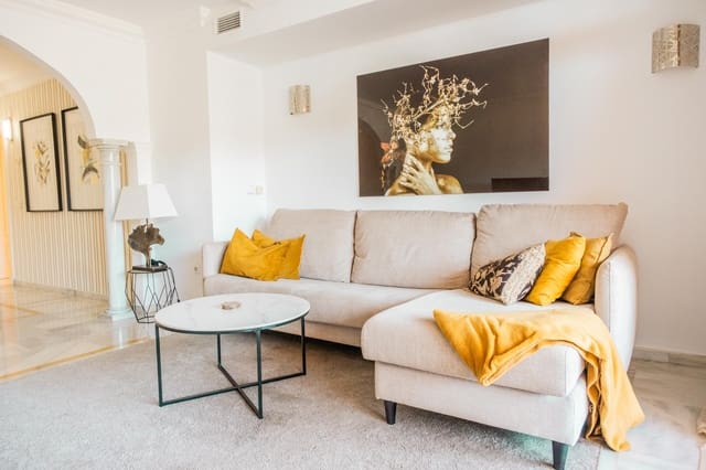 2 bedroom Apartment for sale in Los Naranjos, Marbella with pool garage - € 580,000 (Ref: 10015242)