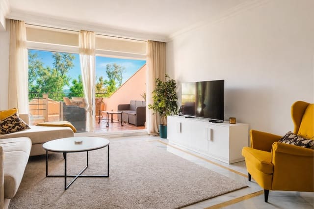 2 bedroom Apartment for sale in Los Naranjos, Marbella with pool garage - € 580,000 (Ref: 10015242)