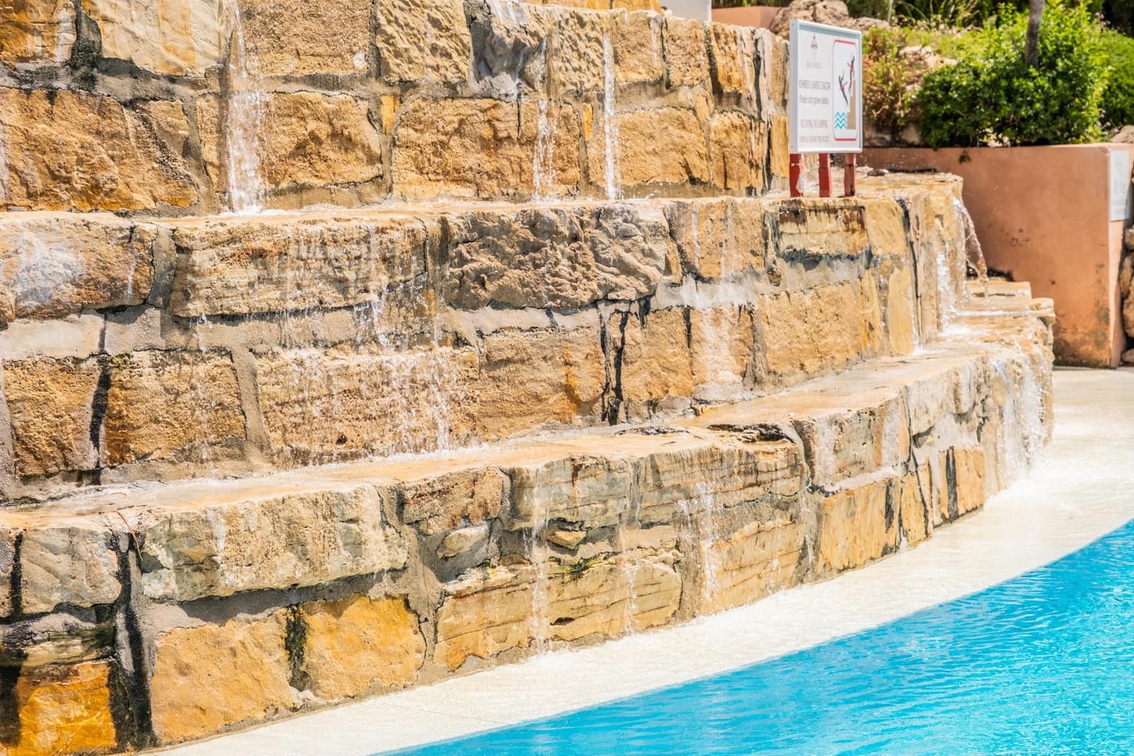 2 bedroom Apartment for sale in Marbella with pool garage - € 580,000 (Ref: 10015242)