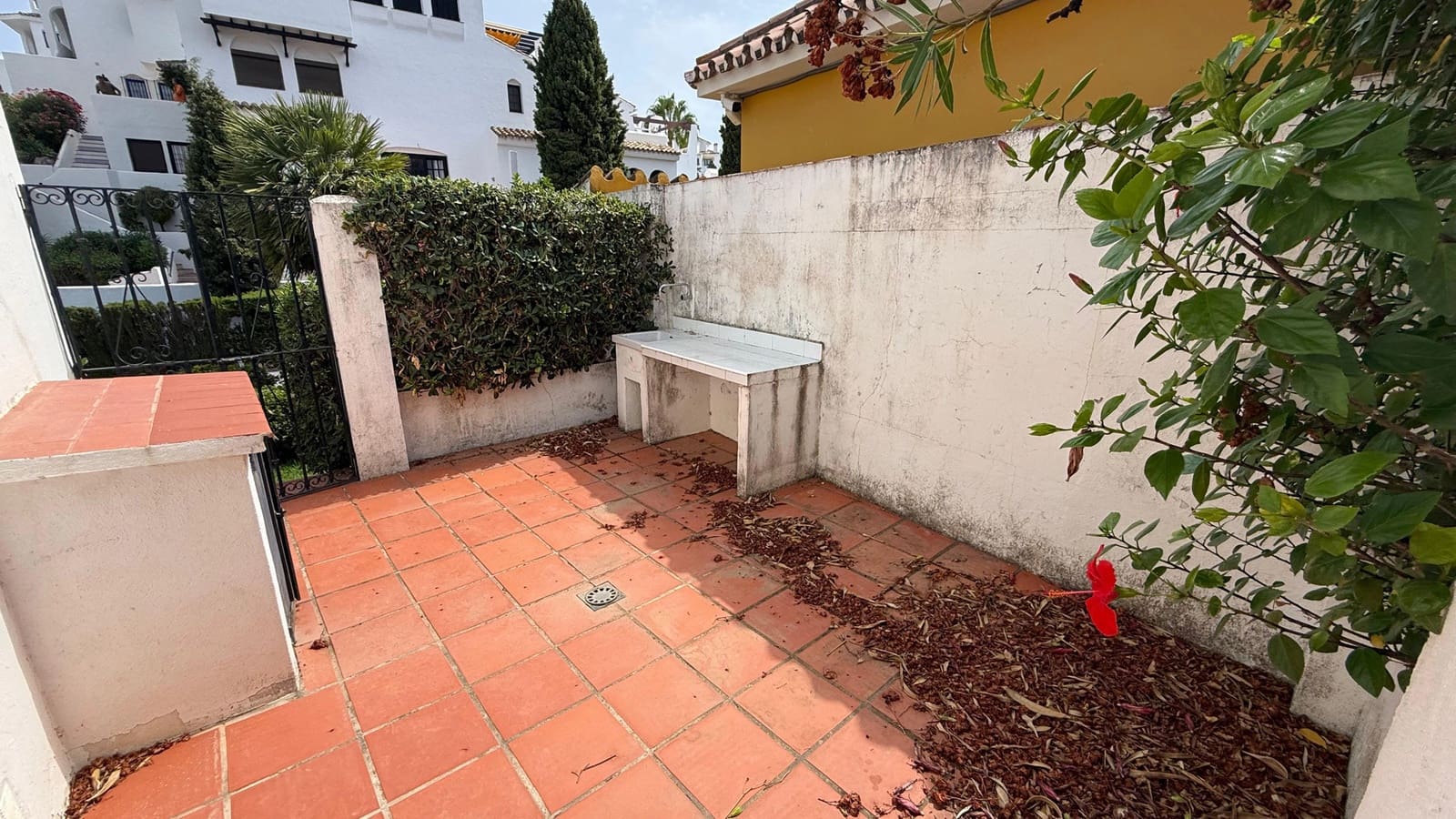 3 sypialnia Willa na sprzedaż w Nueva Andalucia z garażem - 750 000 € (Ref: 10020390)