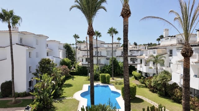 Ático de 3 habitaciones en Nueva Andalucia, Marbella en venta con piscina garaje - 549.000 € (Ref: 10020391)