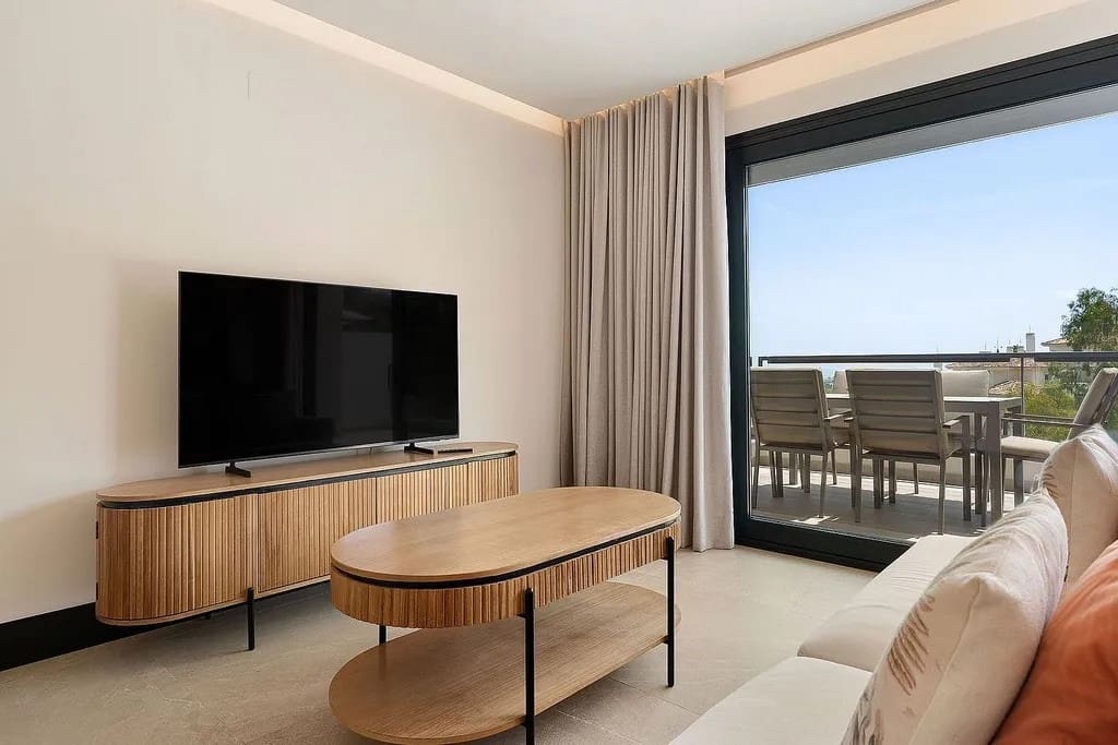 3 soverom Penthouse til salgs i Nueva Andalucia med svømmebasseng garasje - € 1 330 000 (Ref: 10020395)