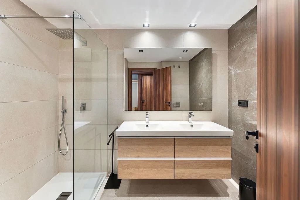 3 soverom Penthouse til salgs i Nueva Andalucia med svømmebasseng garasje - € 1 330 000 (Ref: 10020395)