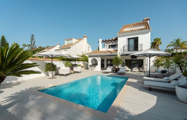 5 bedroom Villa for sale in Marbella with pool garage - € 3,350,000 (Ref: 10025362)