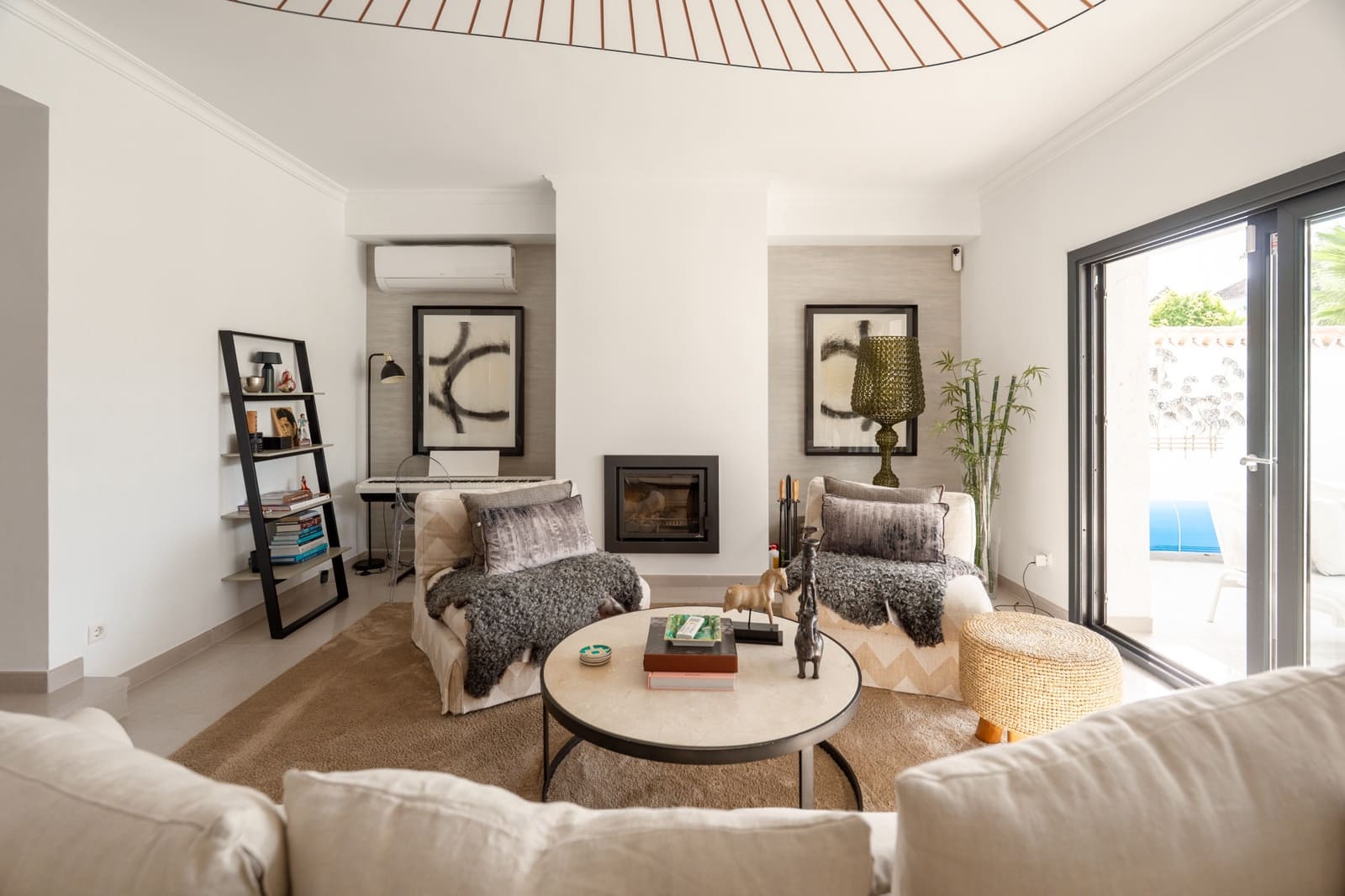 5 bedroom Villa for sale in Marbella with pool garage - € 3,350,000 (Ref: 10025362)