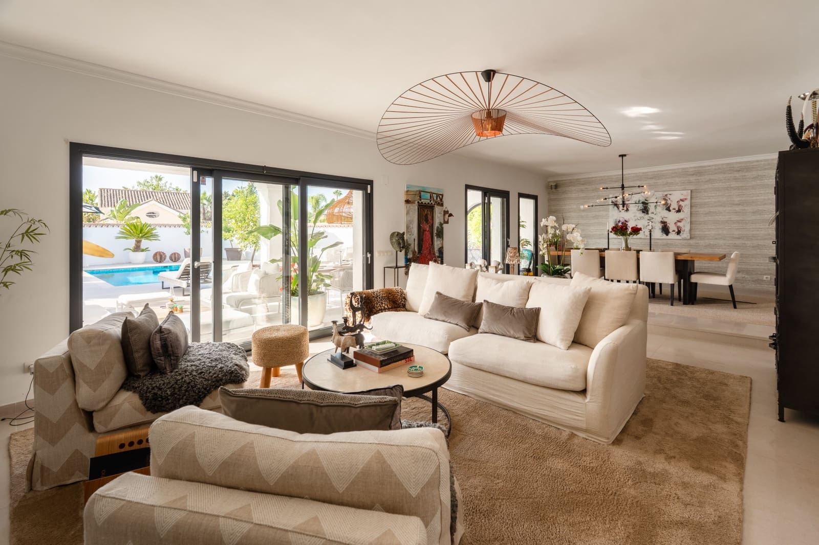 5 bedroom Villa for sale in Marbella with pool garage - € 3,350,000 (Ref: 10025362)