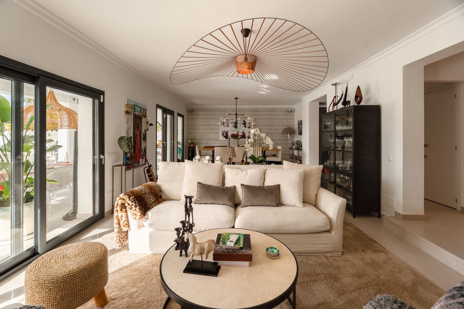 5 bedroom Villa for sale in Marbella with pool garage - € 3,350,000 (Ref: 10025362)