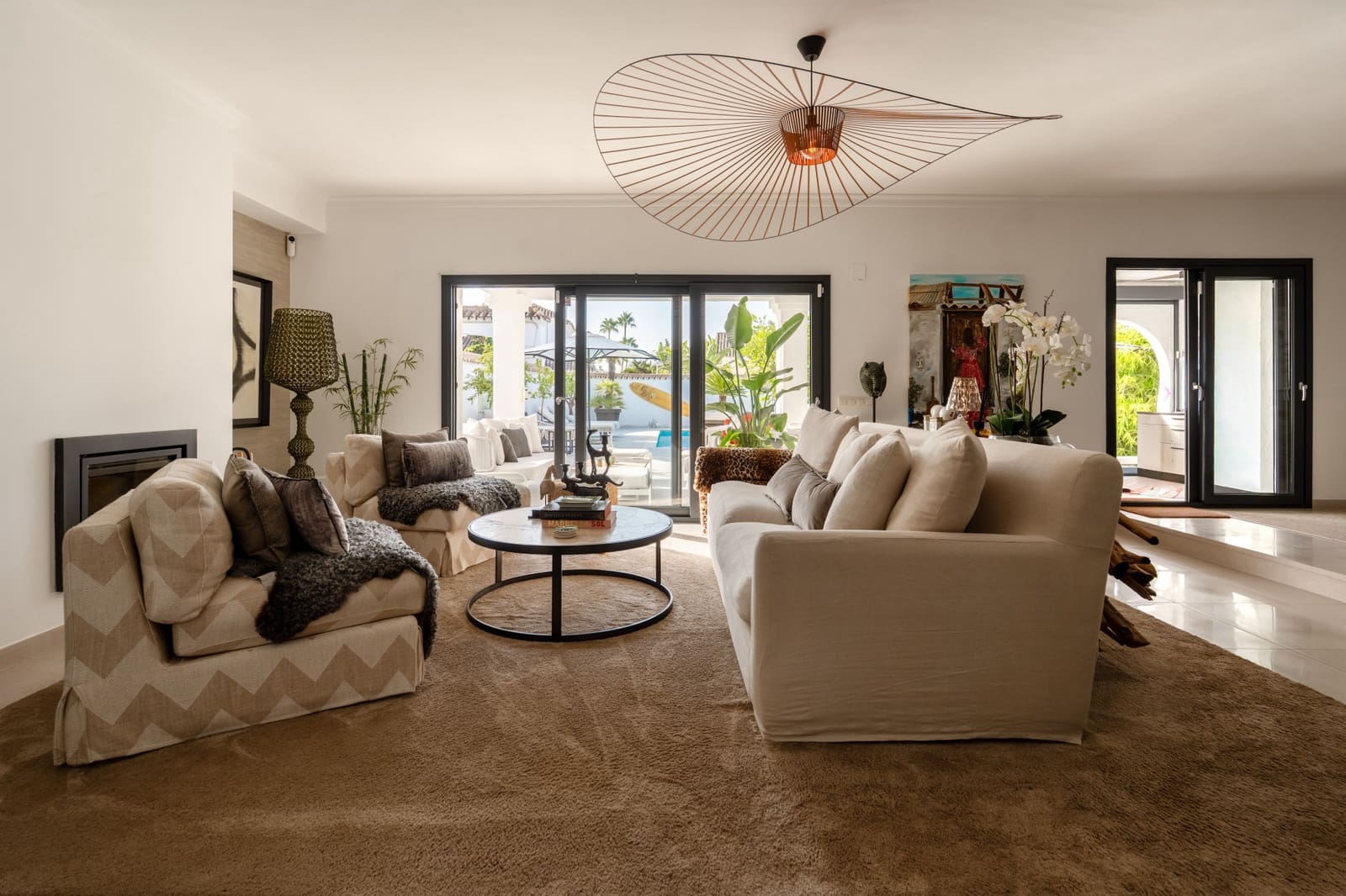 5 bedroom Villa for sale in Marbella with pool garage - € 3,350,000 (Ref: 10025362)