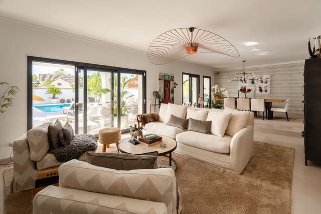 5 bedroom Villa for sale in Marbella with pool garage - € 3,350,000 (Ref: 10025362)