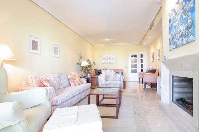 2 sovrum Lägenhet till salu i Marbella med pool garage - 769 000 € (Ref: 10025363)