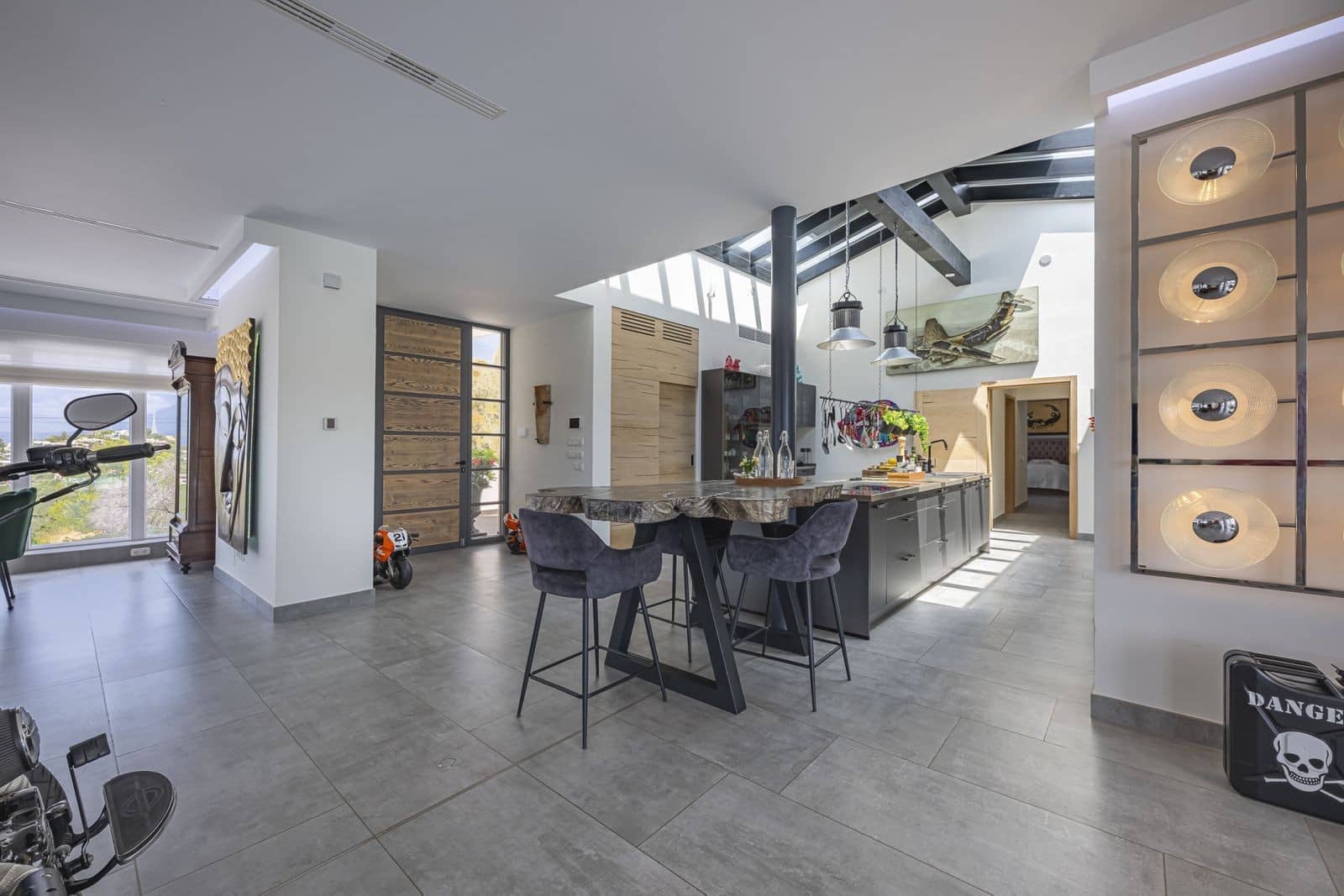 7 bedroom Villa for sale in Marbella with pool garage - € 4,200,000 (Ref: 10025364)