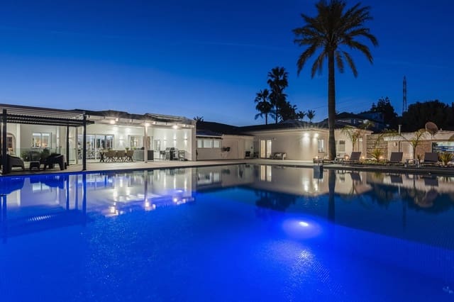 7 bedroom Villa for sale in Marbella with pool garage - € 4,200,000 (Ref: 10025364)