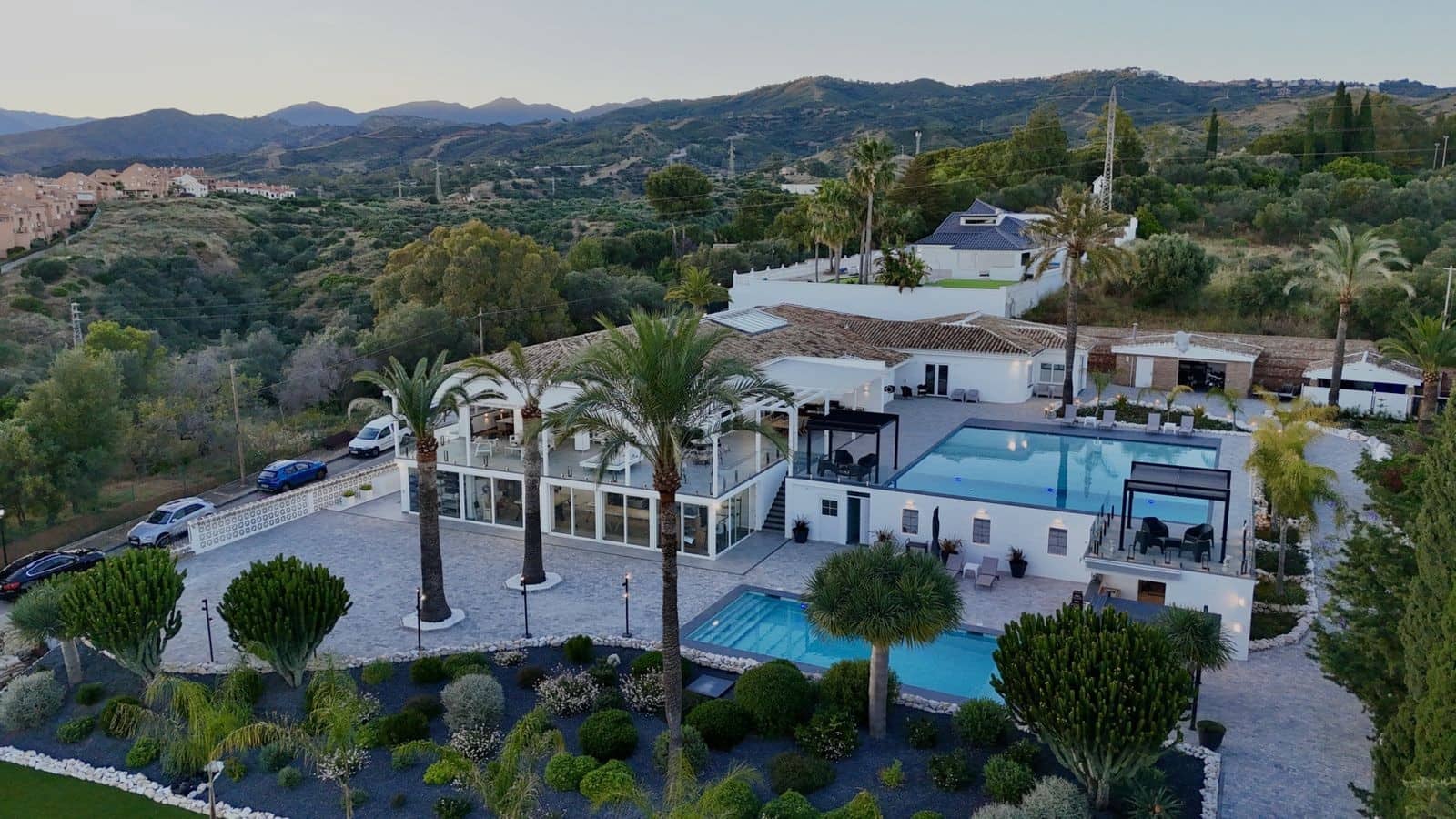 7 bedroom Villa for sale in Marbella with pool garage - € 4,200,000 (Ref: 10025364)