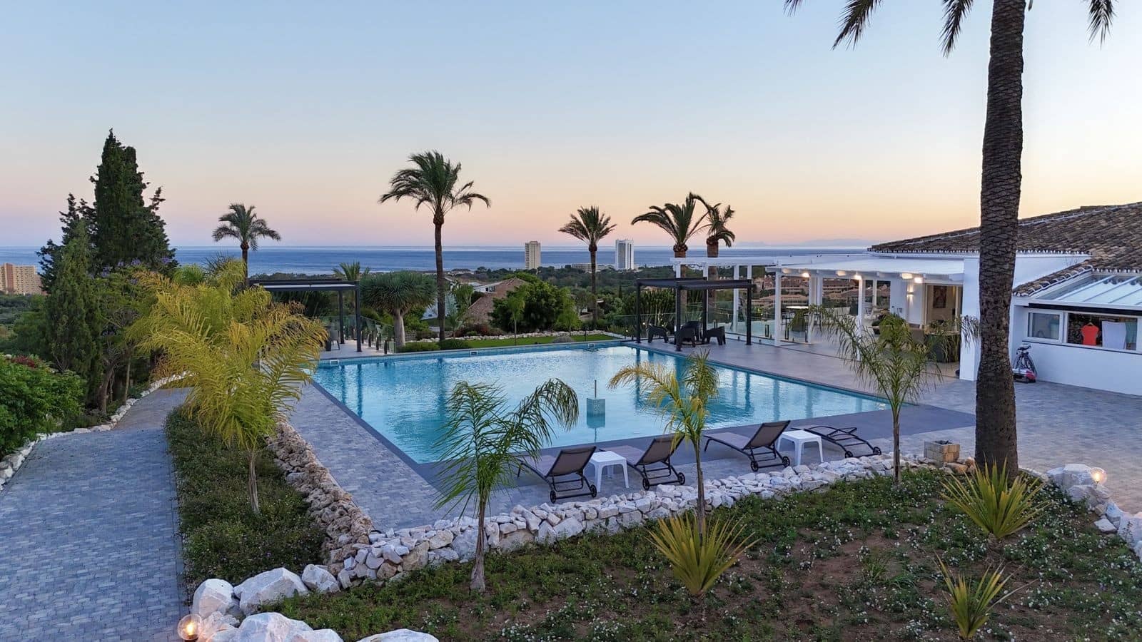 7 bedroom Villa for sale in Marbella with pool garage - € 4,200,000 (Ref: 10025364)