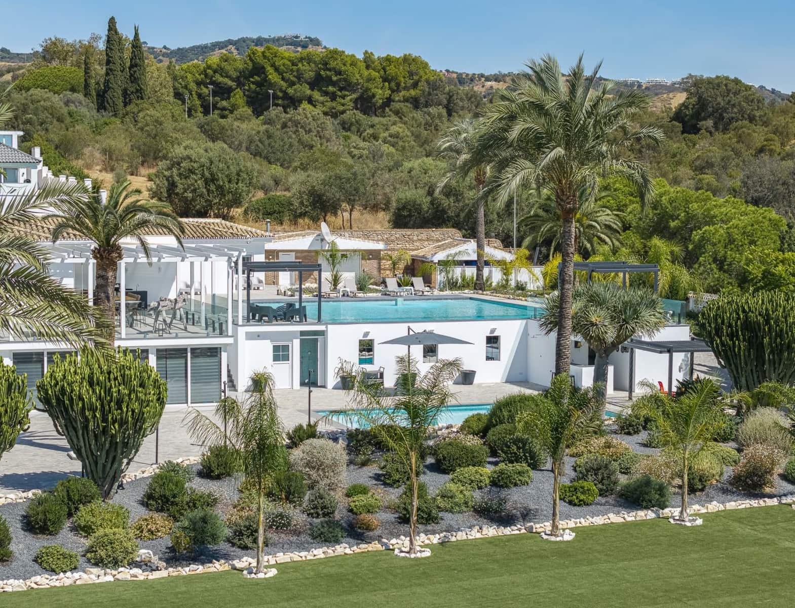 7 bedroom Villa for sale in Marbella with pool garage - € 4,200,000 (Ref: 10025364)