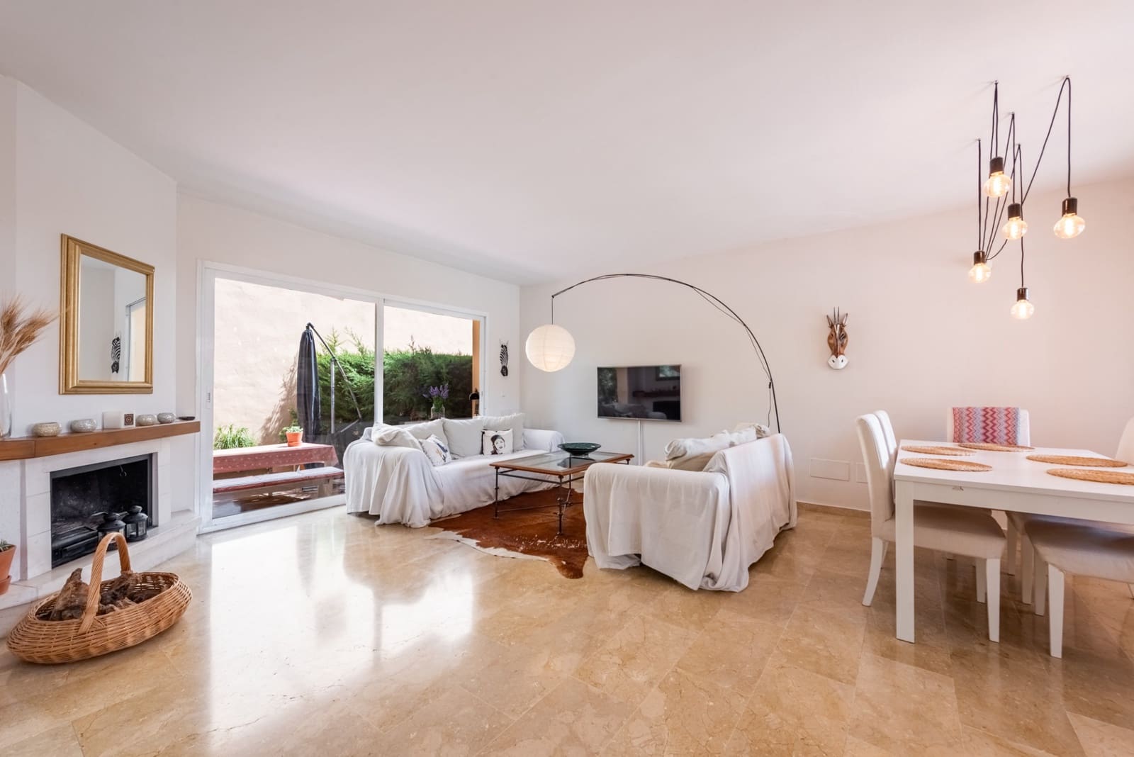 4 sypialnia Dom blizniak na sprzedaż w Marbella z basenem garażem - 495 000 € (Ref: 10026981)